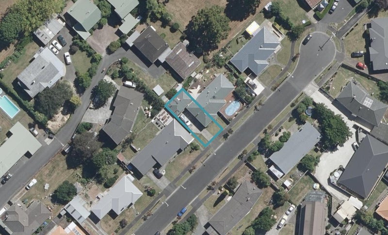 4/5 Garrick Place, Beerescourt, Hamilton - Carousel 1