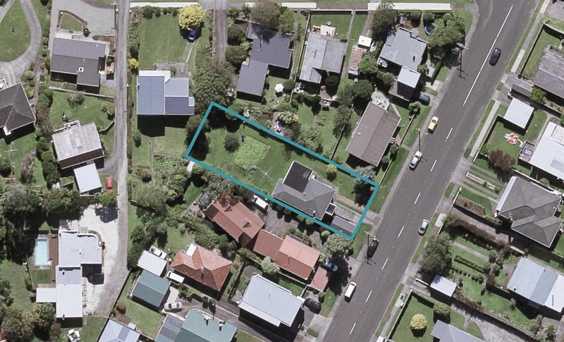40 South Road, Blagdon, New Plymouth - Carousel 1