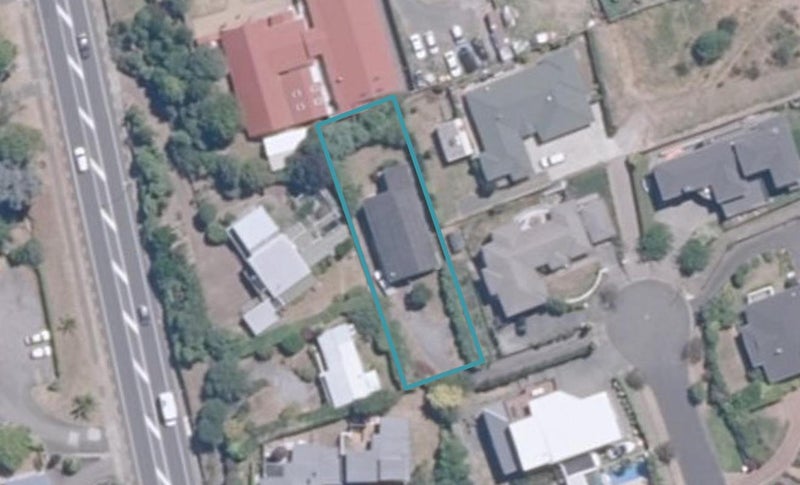 4 Maniapoto Grove, Waipahihi, Taupo - Carousel 1