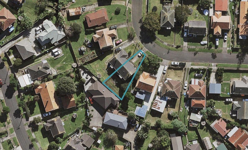 16 Gambia Place, Onehunga, Auckland - Carousel 1