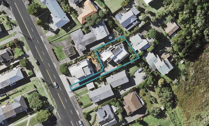 11B East Coast Road, Milford, Auckland - Carousel 1