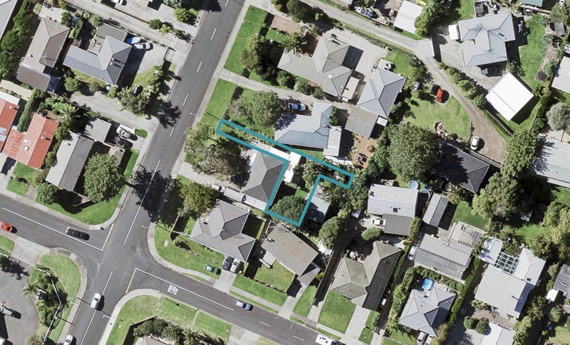 122C Moore Street, Howick, Auckland - Carousel 1