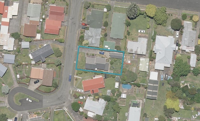 3 Saunders Place, Gonville, Whanganui - Carousel 1
