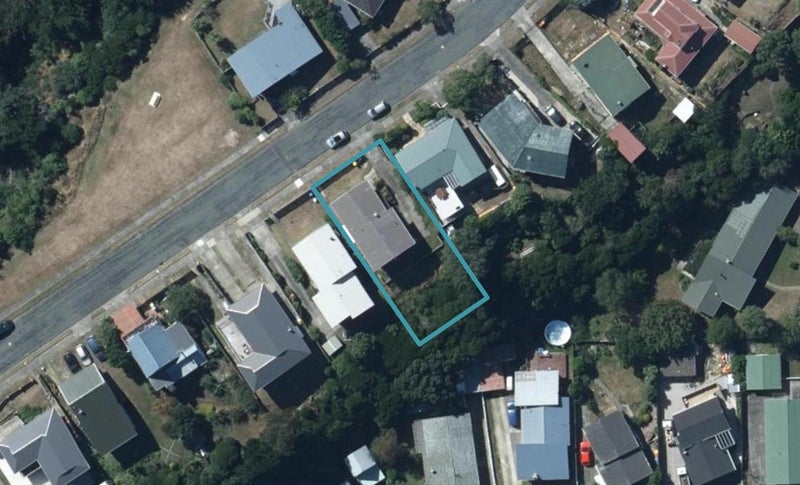 13 Humphreys Grove, Titahi Bay, Porirua - Carousel 1