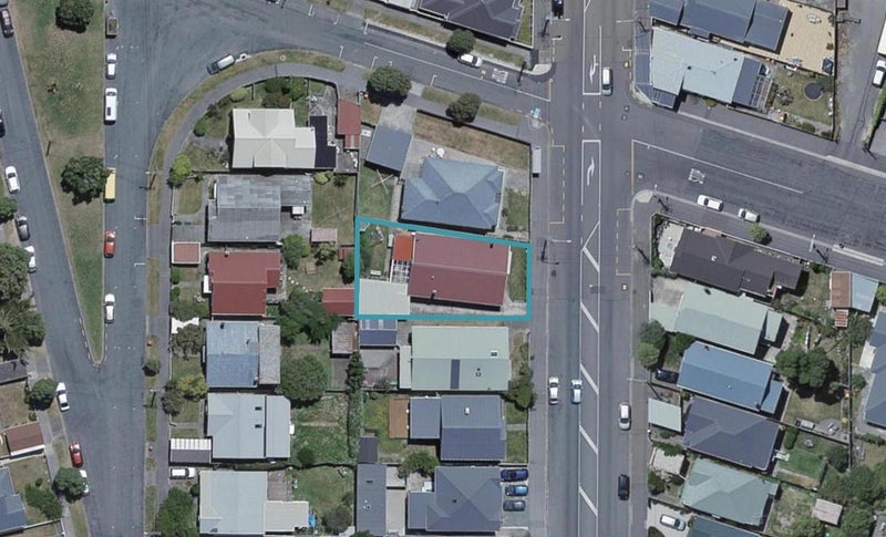 98 Onepu Road, Lyall Bay, Wellington - Carousel 1