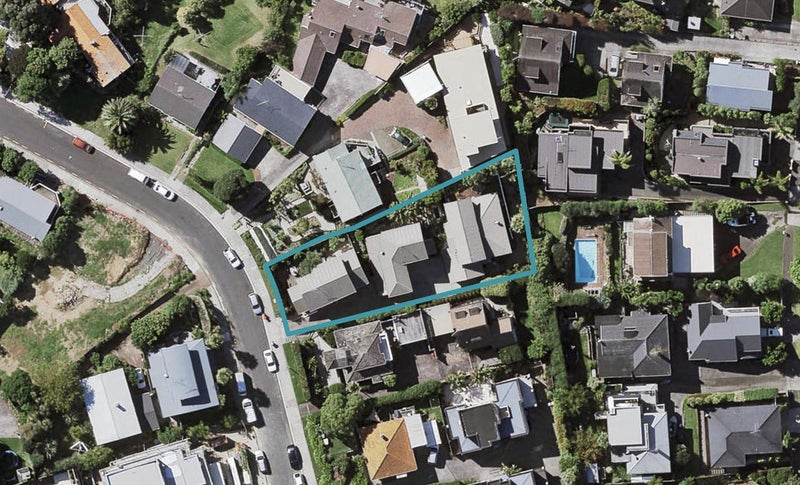 1/85 Kurahaupo Street, Orakei, Auckland - Carousel 1