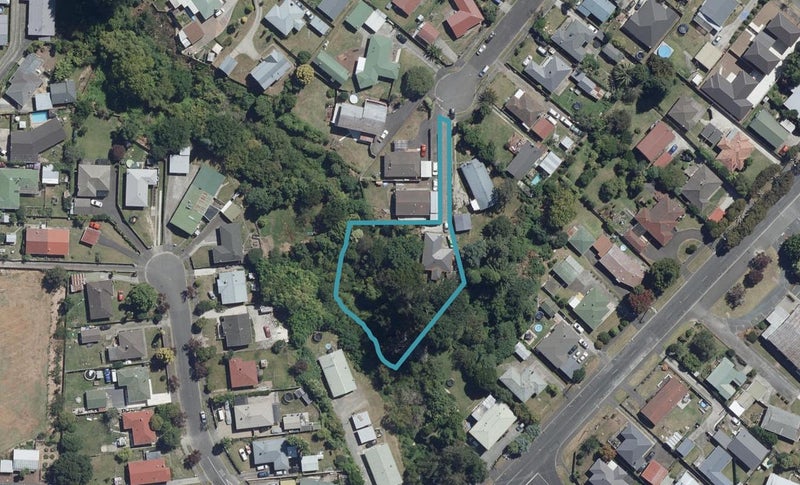 10 Richardson Road, Bader, Hamilton - Carousel 1