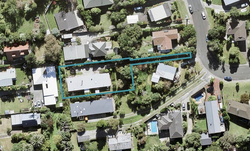 2/46 Watea Road, Torbay, Auckland - Carousel 1