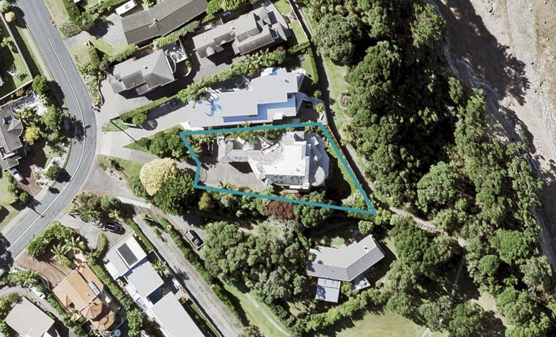 105 Churchill Road, Murrays Bay, Auckland - Carousel 1