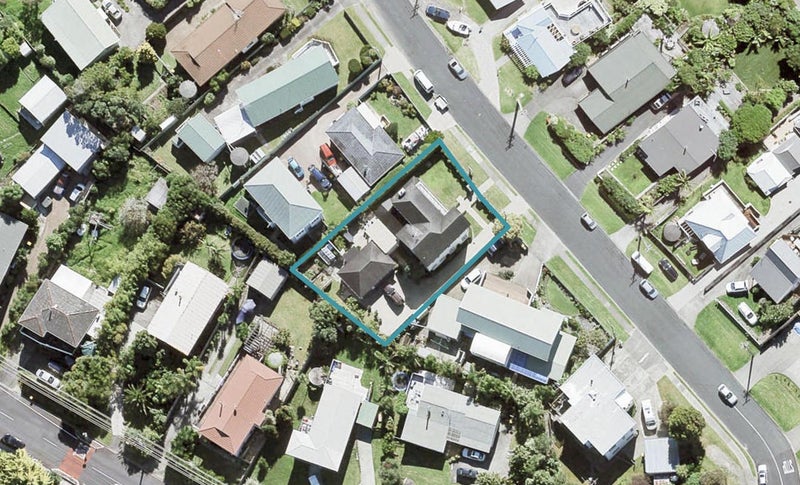 6 Melandra Road, Stanmore Bay, Whangaparaoa - Carousel 1