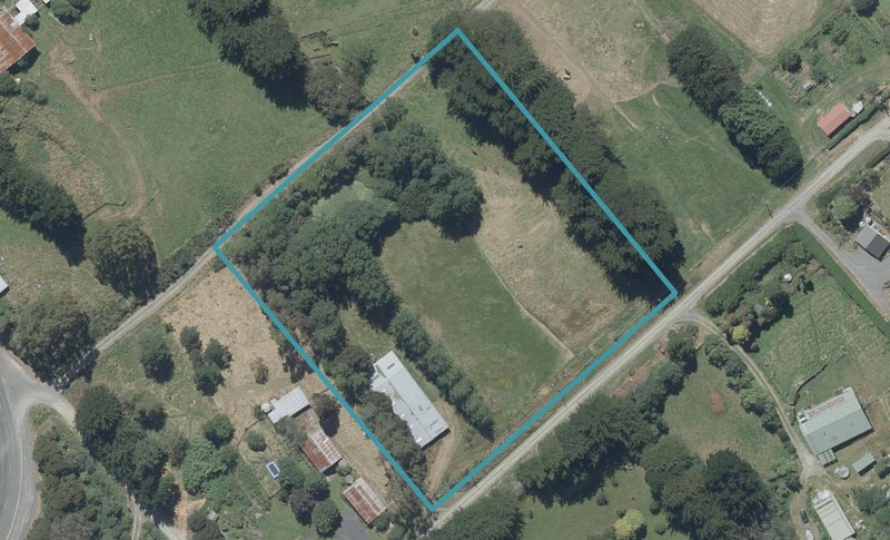 7 Corsall Street, Upper Junction, Waitati - Carousel 1