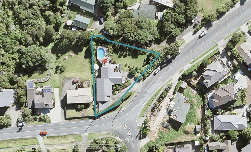 1 Ashley Avenue, Long Bay, Auckland - Carousel 1