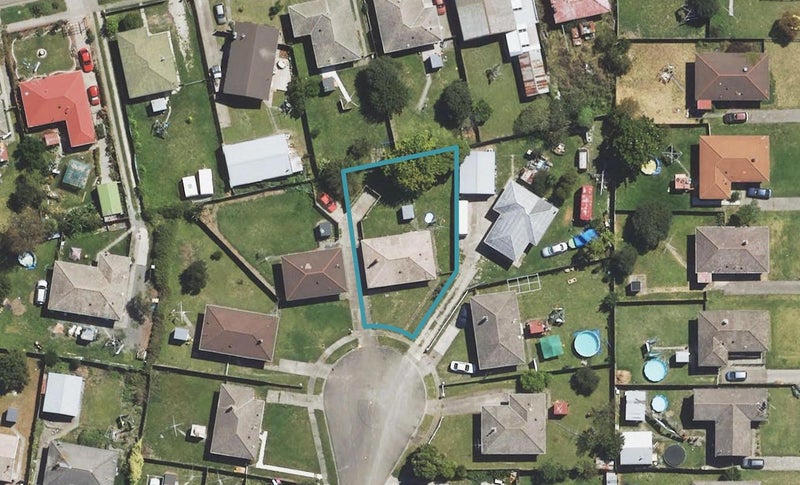 10 Boyle Place, Outer Kaiti, Gisborne - Carousel 1