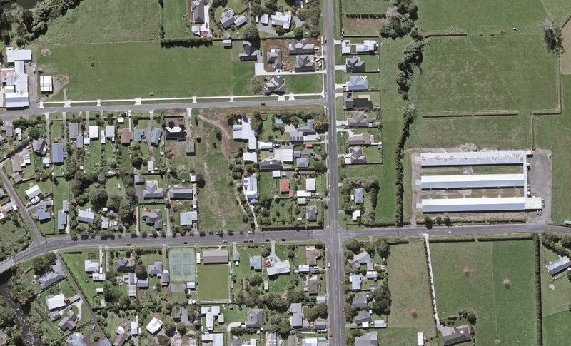516 Richmond Road, Lepperton, New Plymouth - Carousel 1