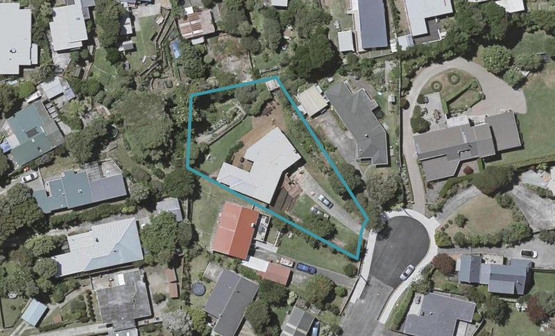 12 Grange Park Avenue, Raumati South, Paraparaumu - Carousel 1