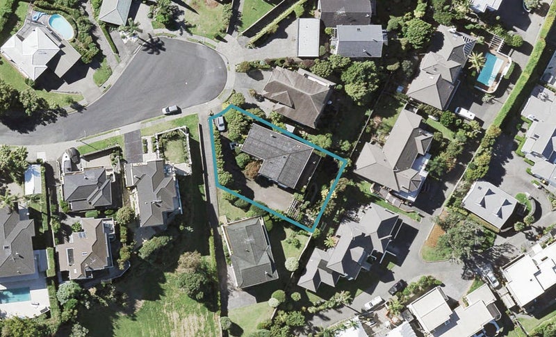 25 Callender Place, Shelly Park, Auckland - Carousel 1