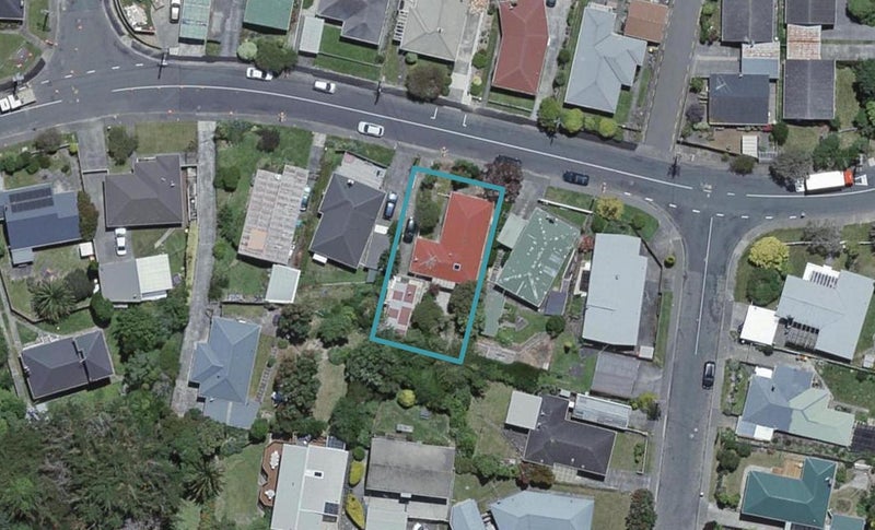40 Beazley Avenue, Paparangi, Wellington - Carousel 1