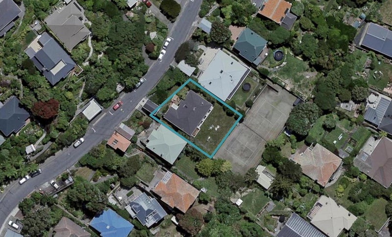 15 Ariki Road, Hataitai, Wellington - Carousel 1