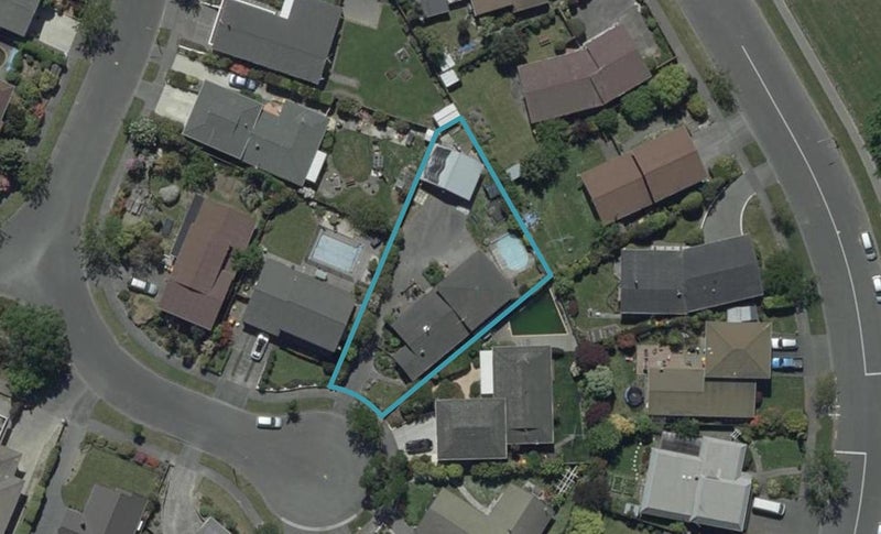 15 Hillcrest Place, Avonhead, Christchurch - Carousel 1