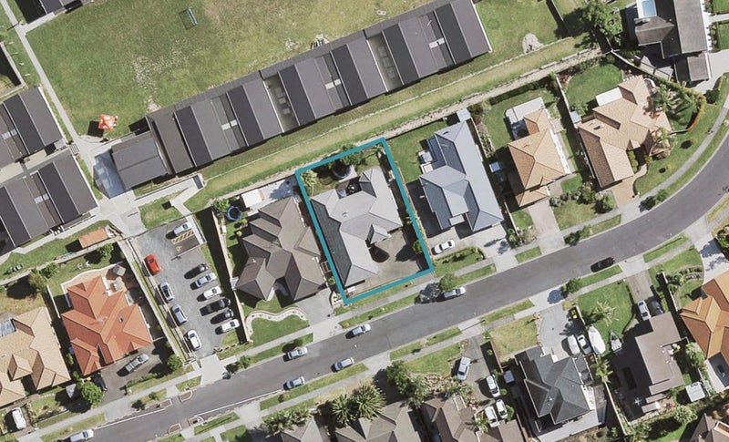 48 Mt Lebanon Crescent, The Gardens, Auckland - Carousel 1