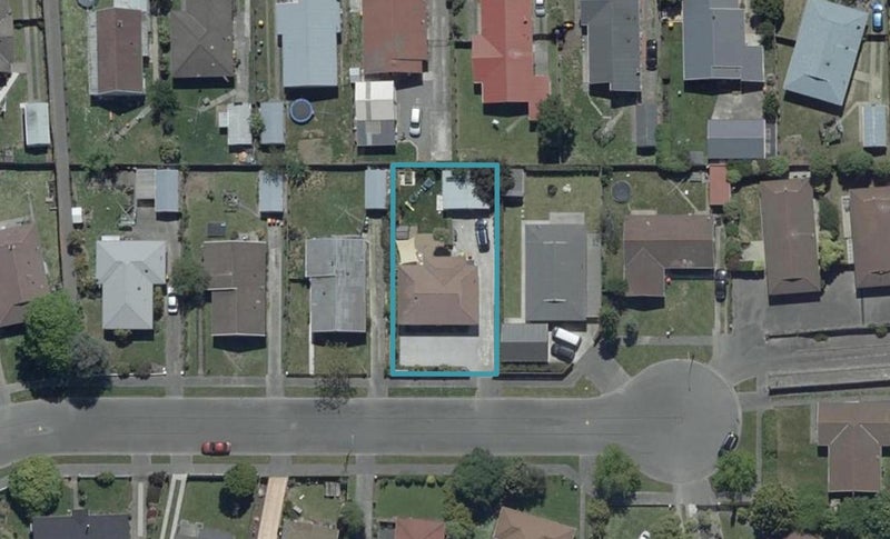 19 La Perouse Place, Northcote, Christchurch - Carousel 1