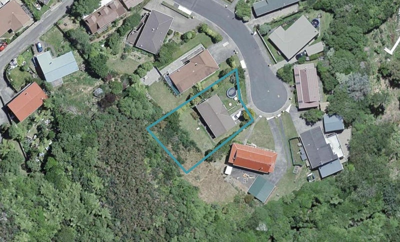 68 Hathaway Avenue, Karori, Wellington - Carousel 1
