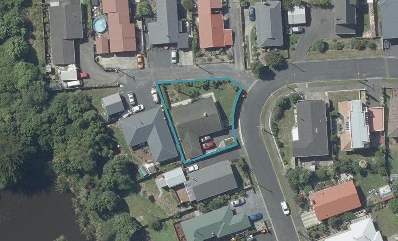 25 Clariton Avenue, Green Island, Dunedin - Carousel 1