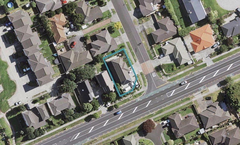 2 Senator Drive, Manurewa, Auckland - Carousel 1