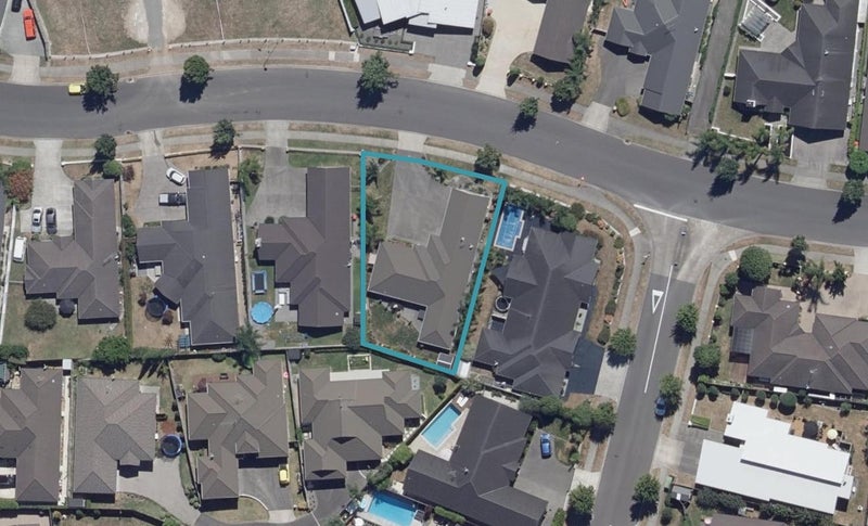 36 Darjon Drive, Huntington, Hamilton - Carousel 1