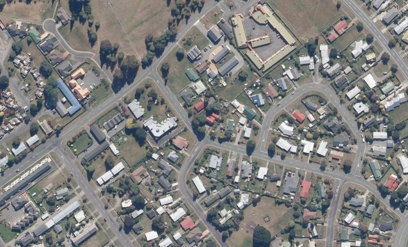 9 Cleddau Street, Te Anau, Te Anau - Carousel 1