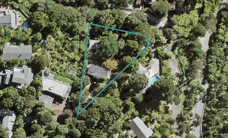 50 Kohu Road, Titirangi, Auckland - Carousel 1