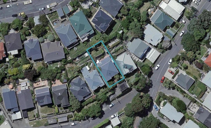 4 Rewa Road, Hataitai, Wellington - Carousel 1