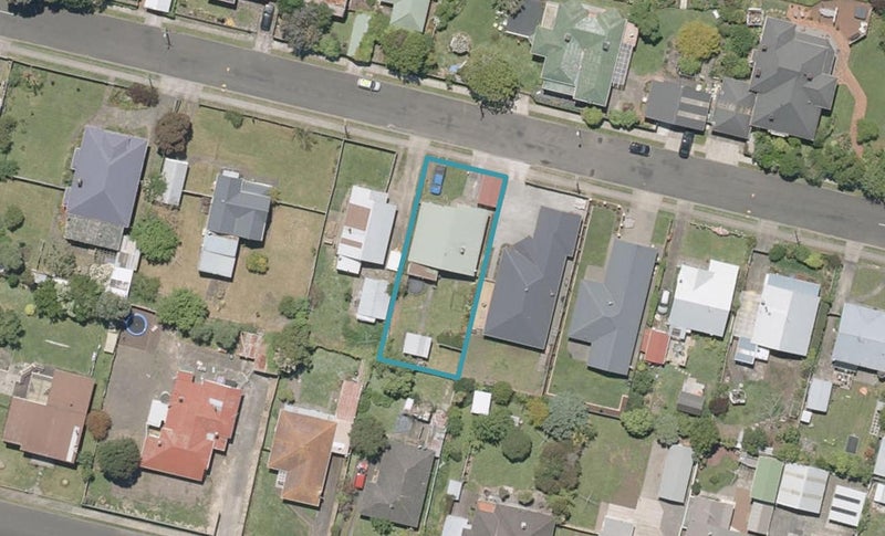 10 Stark Street, Durie Hill, Whanganui - Carousel 1