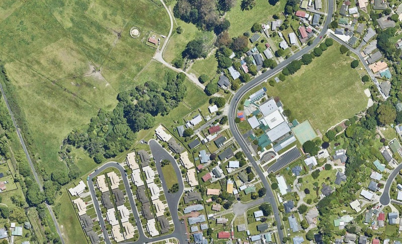 87 Aquarius Drive, Kawaha Point, Rotorua - Carousel 1