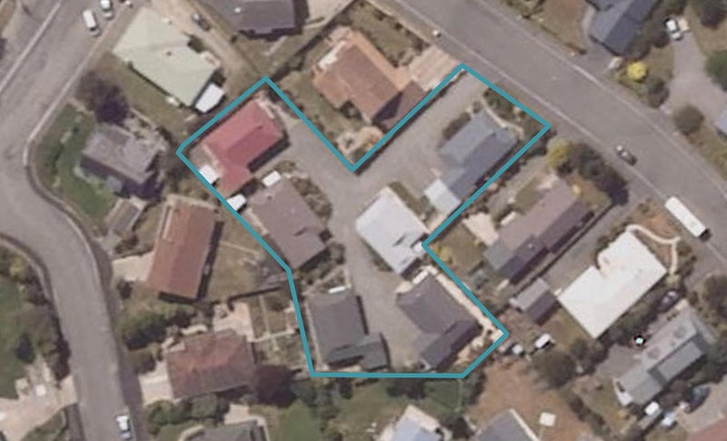38B Leven Street, South Hill, Oamaru - Carousel 1