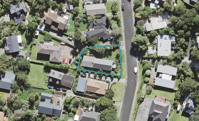 12 Odin Place, Beach Haven, Auckland - Carousel 1