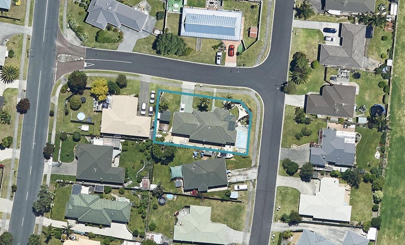 6 Dune Avenue, Papamoa Beach, Papamoa - Carousel 1