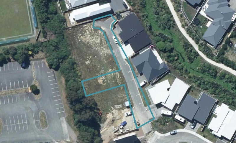 7 Cartographer Way, Whitby, Porirua - Carousel 1