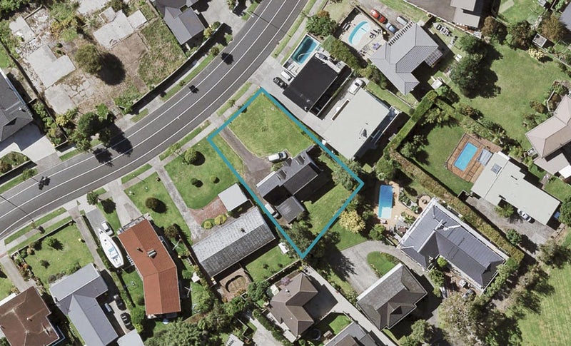 90 Fisher Parade, Sunnyhills, Auckland - Carousel 1
