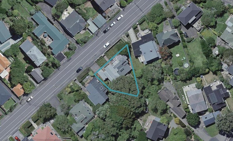9 Simla Crescent, Khandallah, Wellington - Carousel 1