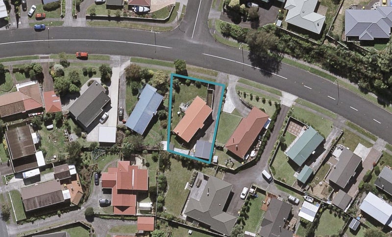 26 Poplar Grove, Whalers Gate, New Plymouth - Carousel 1