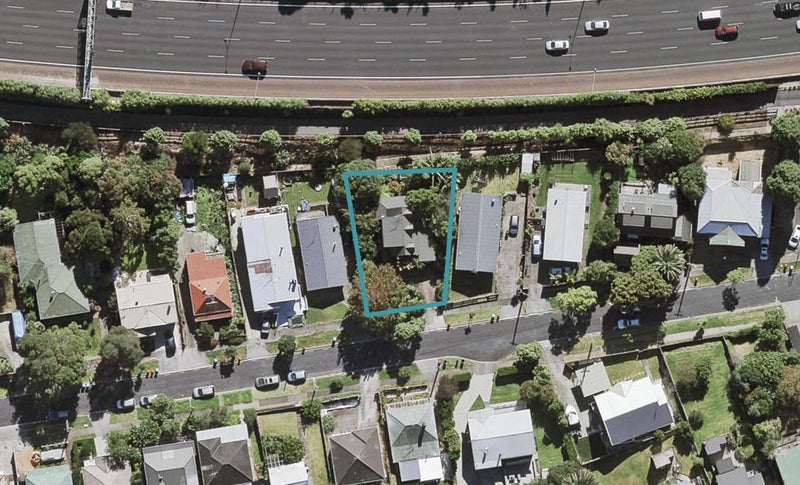 17 Fourth Avenue, Kingsland, Auckland - Carousel 1