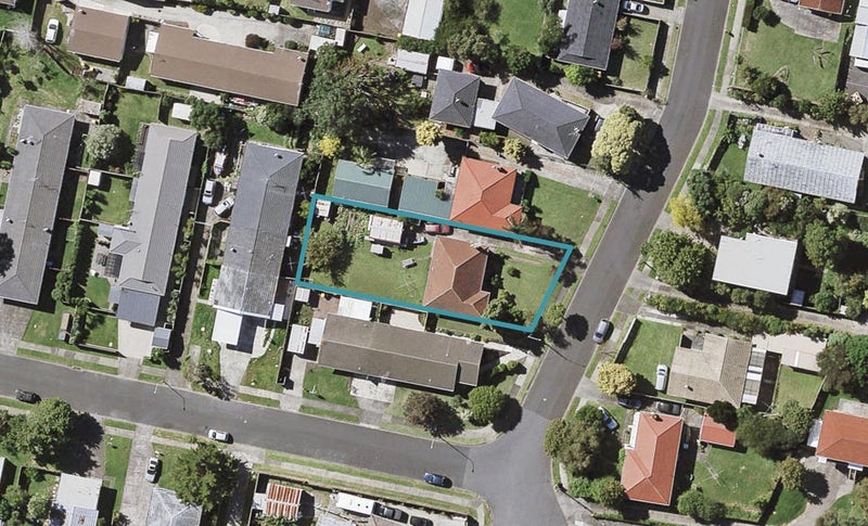 7 Latham Avenue, Pakuranga, Auckland - Carousel 1