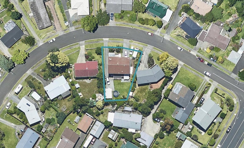 9 Cumberland Crescent, Welcome Bay, Tauranga - Carousel 1