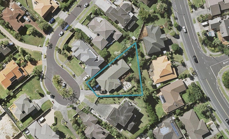 9 Carrowmore, Pinehill, Auckland - Carousel 1