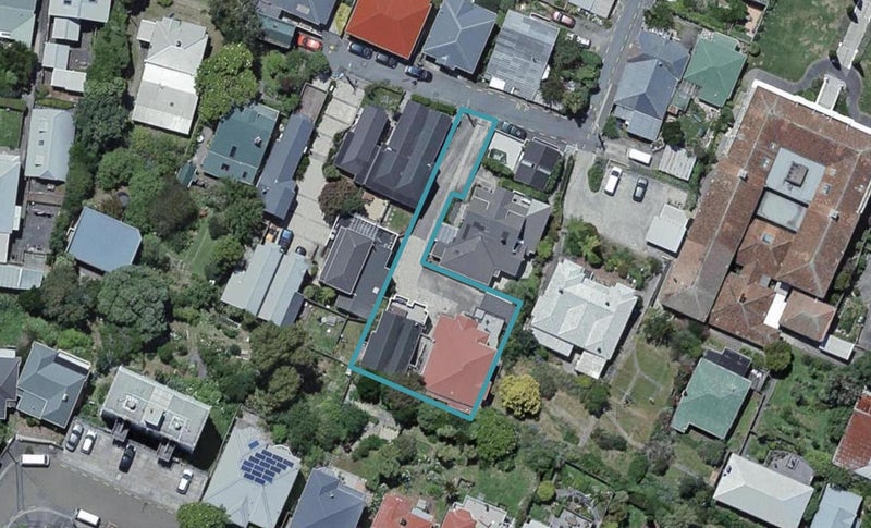 9 Boston Terrace, Aro Valley, Wellington - Carousel 1