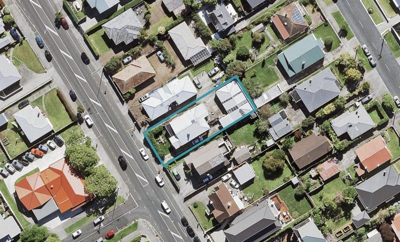 87 Point Chevalier Road, Point Chevalier, Auckland - Carousel 1