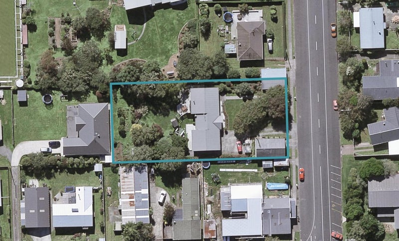 530 Richmond Road, Lepperton, New Plymouth - Carousel 1