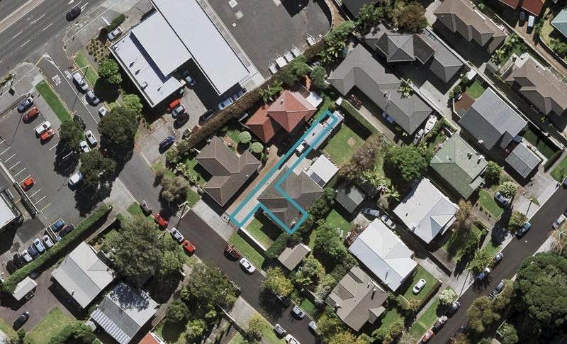 4B Nolan Road, Greenlane, Auckland - Carousel 1