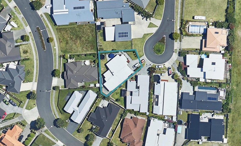 14 Coral Drive, Papamoa Beach, Papamoa - Carousel 1